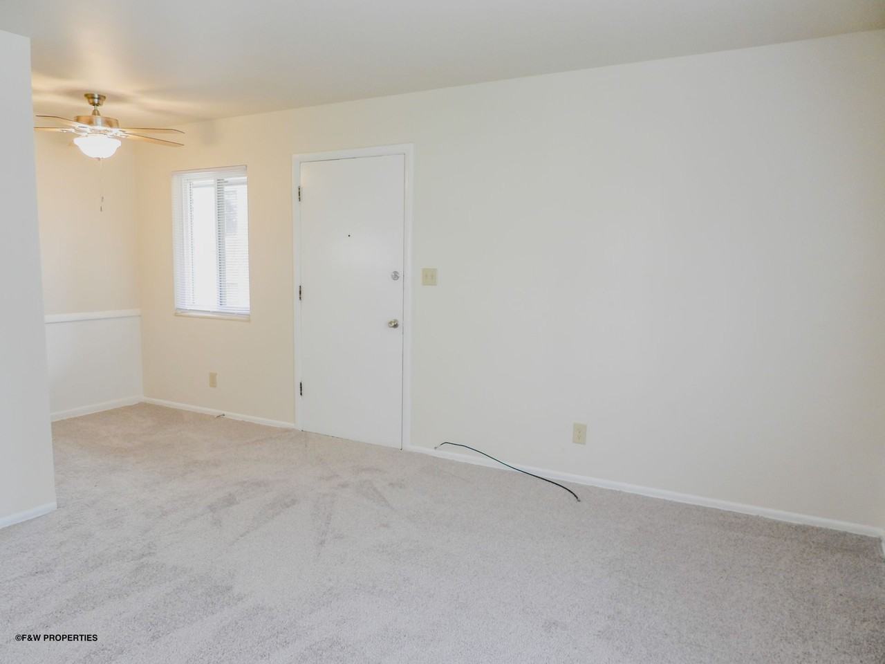 47 Auburn Avenue — Franklin Park / Olde Towne East Apartments, Columbus, OH - Photo 2 of 15