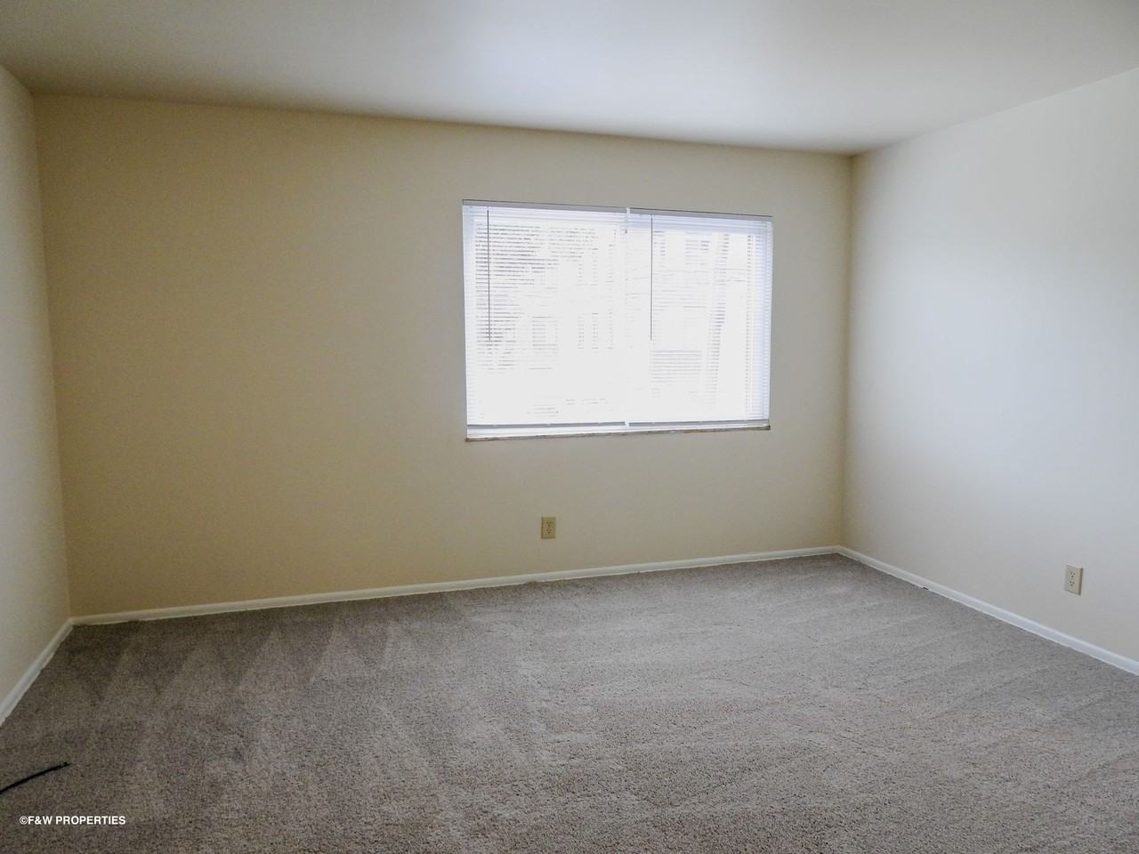 47 Auburn Avenue — Franklin Park / Olde Towne East Apartments, Columbus, OH - Photo 6 of 15