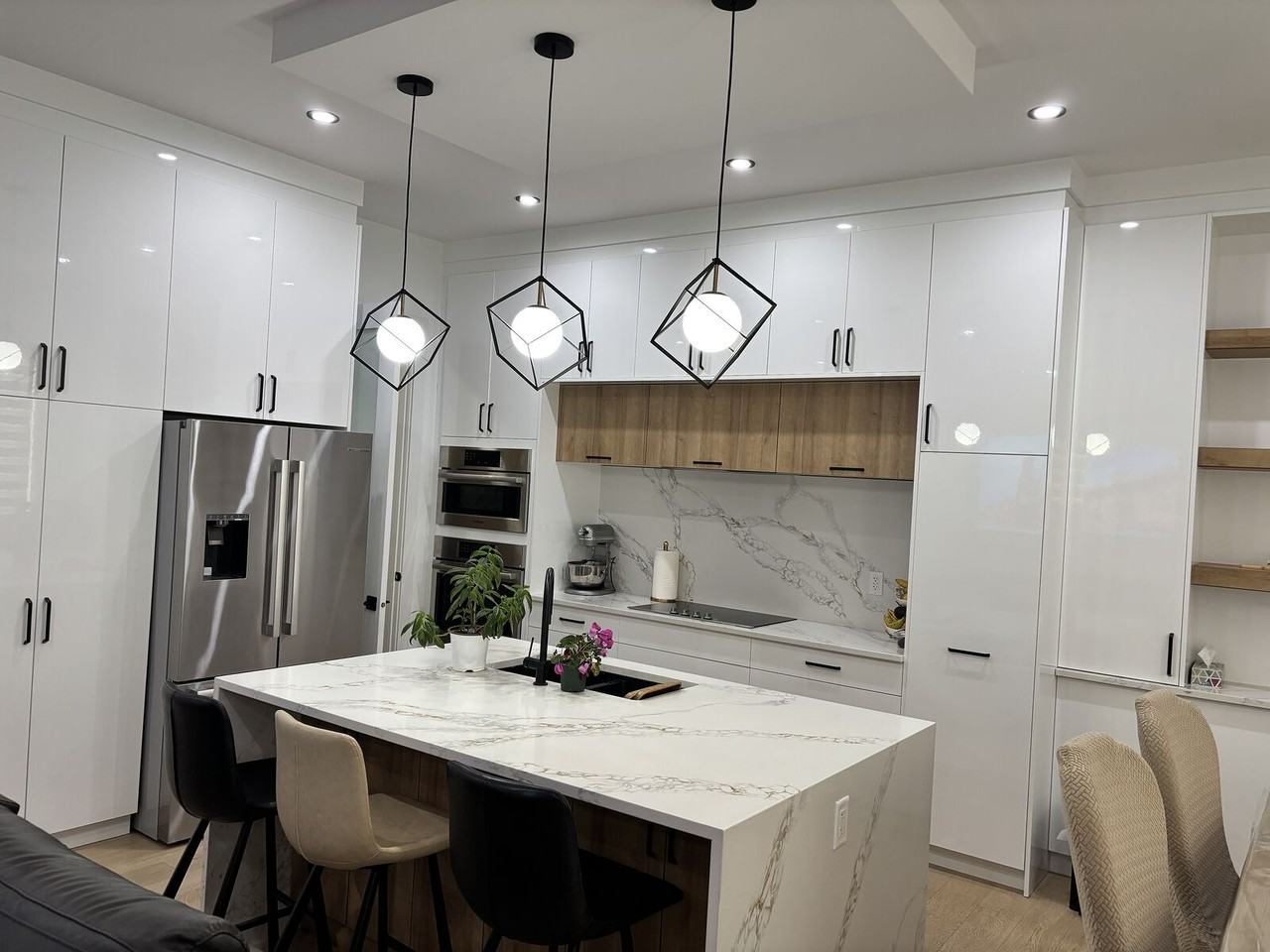 1740 19 St Nw - Photo 5 of 27