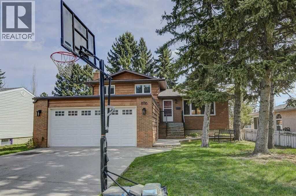 8116 33 Ave Nw - Photo 2 of 20