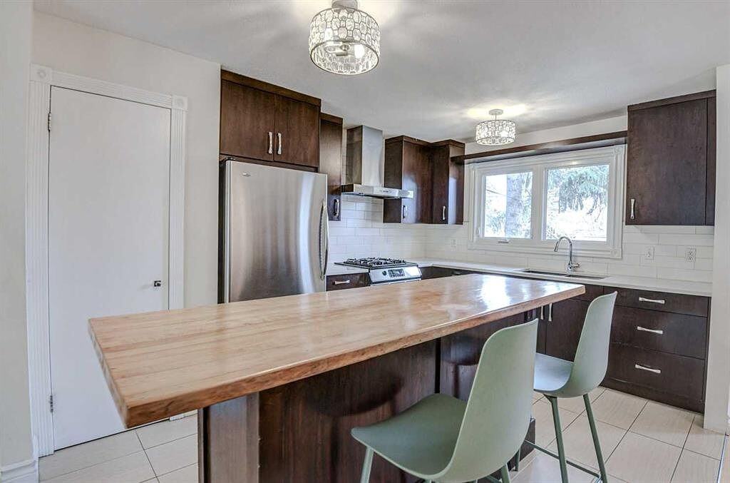 8116 33 Ave Nw - Photo 5 of 20