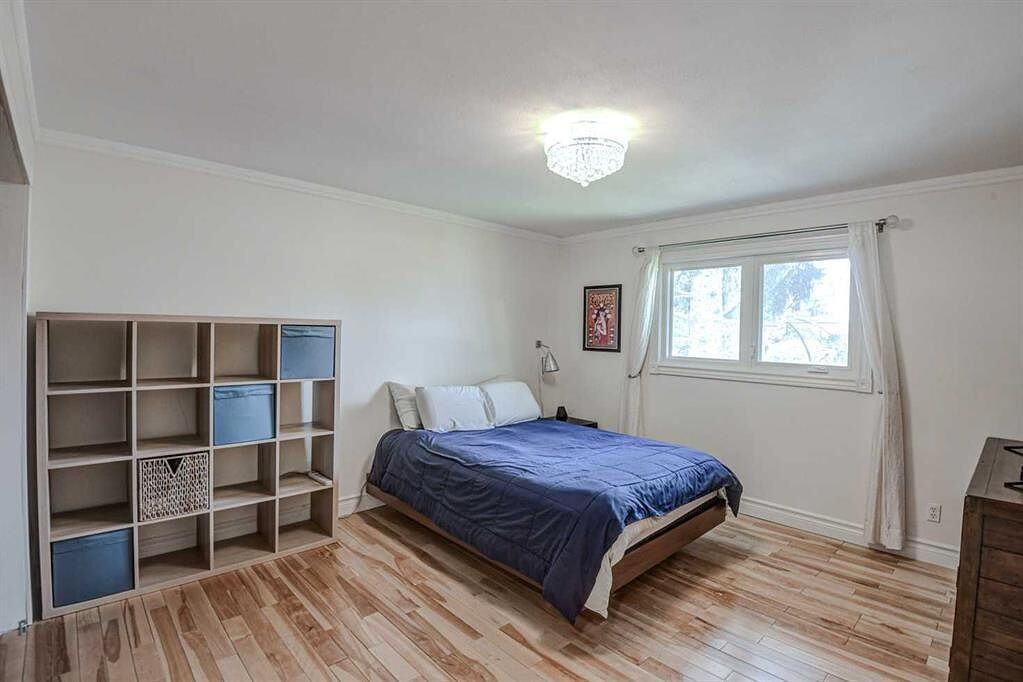 8116 33 Ave Nw - Photo 7 of 20