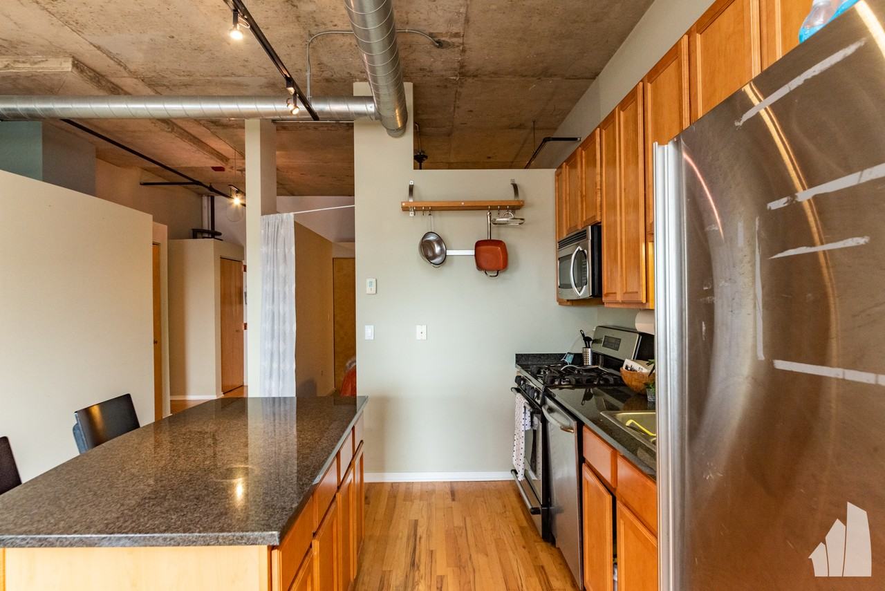 6 S Laflin St #818 - Photo 3 of 19