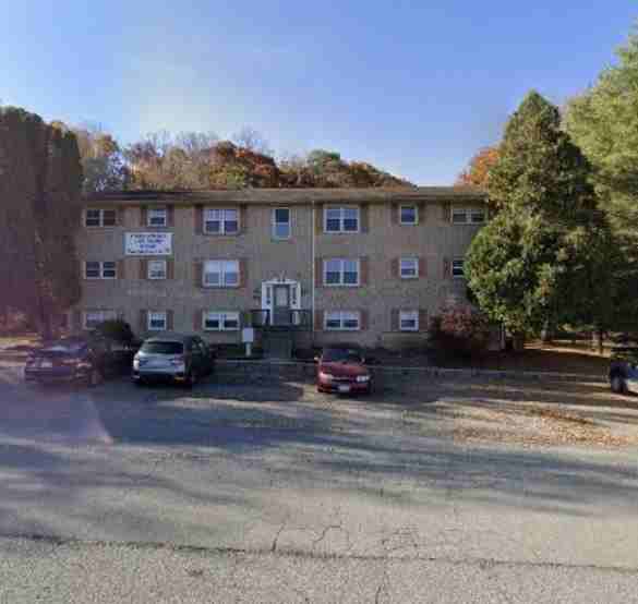 401 Fairfax St #3