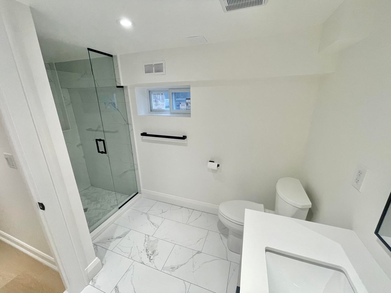582 Lauder Avenue - Photo 5 of 14