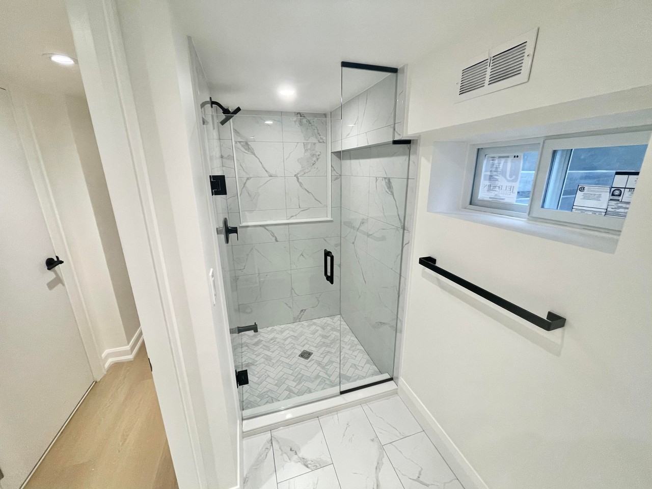 582 Lauder Avenue - Photo 6 of 14