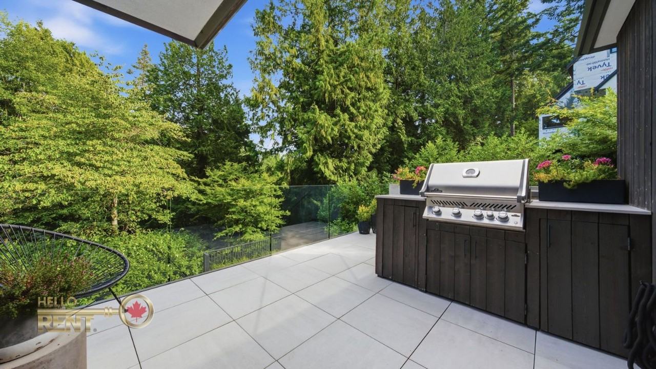 6510 Madrona Crescent - Photo 6 of 25