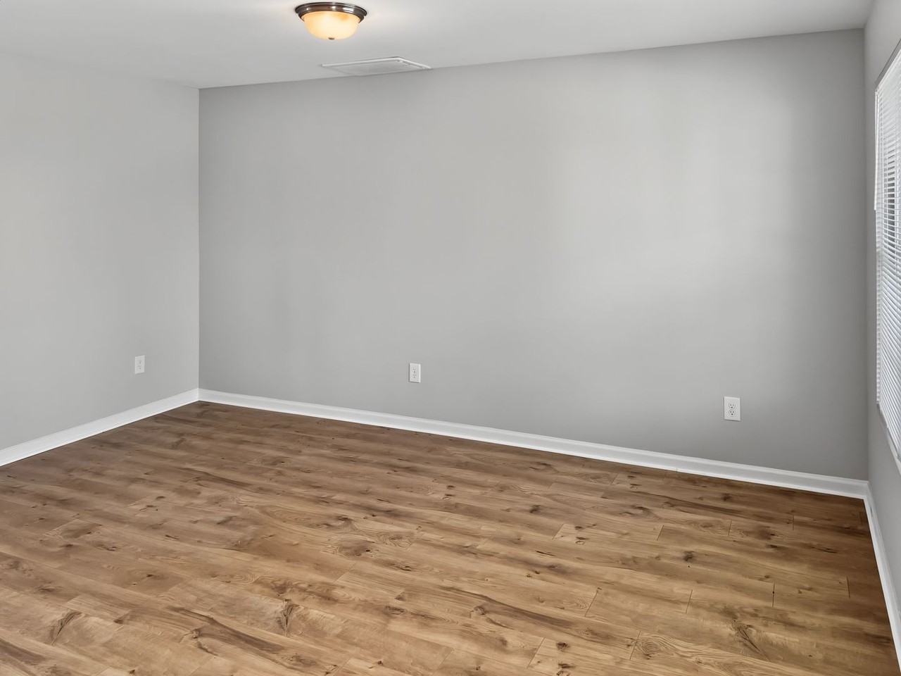 3457 Kernstown Dr - Photo 5 of 27