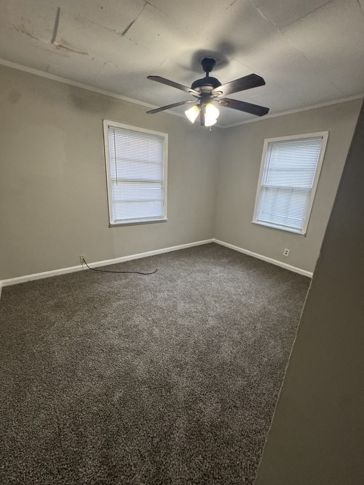 1613 Dorchester Ave #1 - Photo 4 of 6