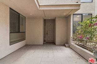 500 S Barrington Ave #2 - Photo 1 of 1