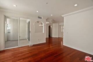 11737 Goshen Ave #302 - Photo 4 of 8