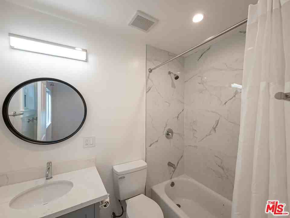 94 S Vinedo Ave - Photo 2 of 8