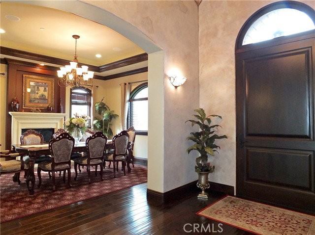 2104 Ruhland Ave - Photo 3 of 8