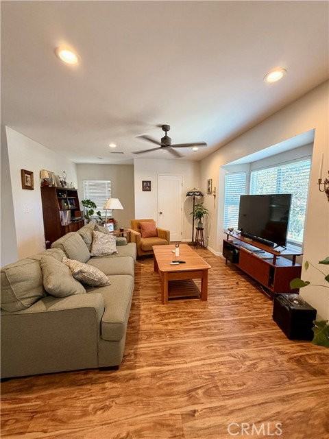 3069 Magnolia Ave - Photo 4 of 8