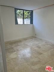 10535 Wilshire Blvd #D4 - Photo 3 of 7