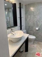 10535 Wilshire Blvd #D4 - Photo 4 of 7