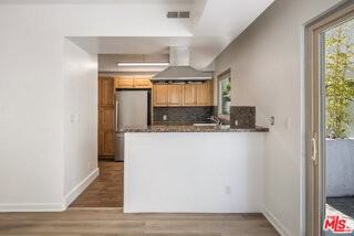 823 N Martel Ave #2 - Photo 5 of 8