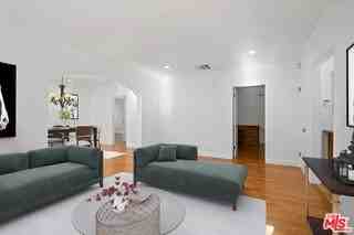 409 N Kilkea Dr - Photo 4 of 8