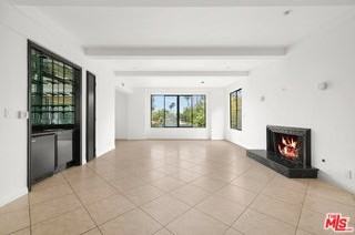 1121 La Collina Dr - Photo 2 of 8