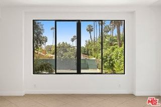 1121 La Collina Dr - Photo 3 of 8