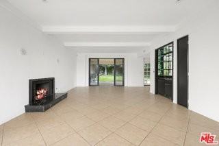 1121 La Collina Dr - Photo 4 of 8
