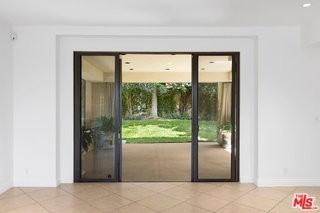 1121 La Collina Dr - Photo 5 of 8