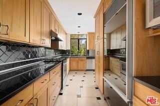 1121 La Collina Dr - Photo 7 of 8