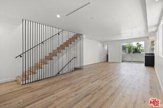 839 N Mccadden Pl #BB - Photo 2 of 8