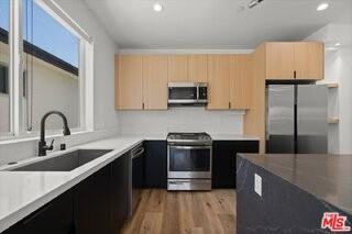 839 N Mccadden Pl #BB - Photo 7 of 8