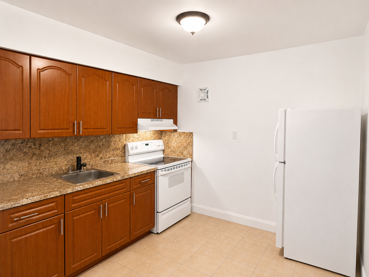 Maral Apartments - Photo 2 of 17