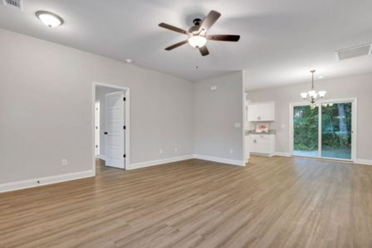 135B Smithfield Dr - Photo 4 of 37