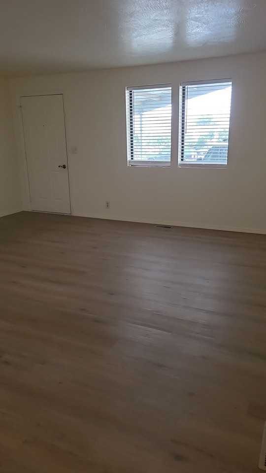 1520 1520 & 1522 Arcata Way - Photo 3 of 7