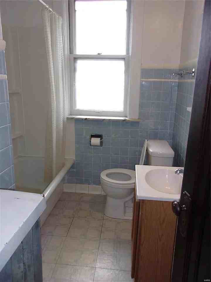 4953 Sutherland Ave #2F - Photo 4 of 32