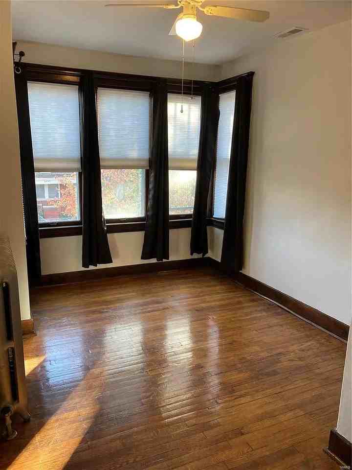 4953 Sutherland Ave #2F - Photo 5 of 32