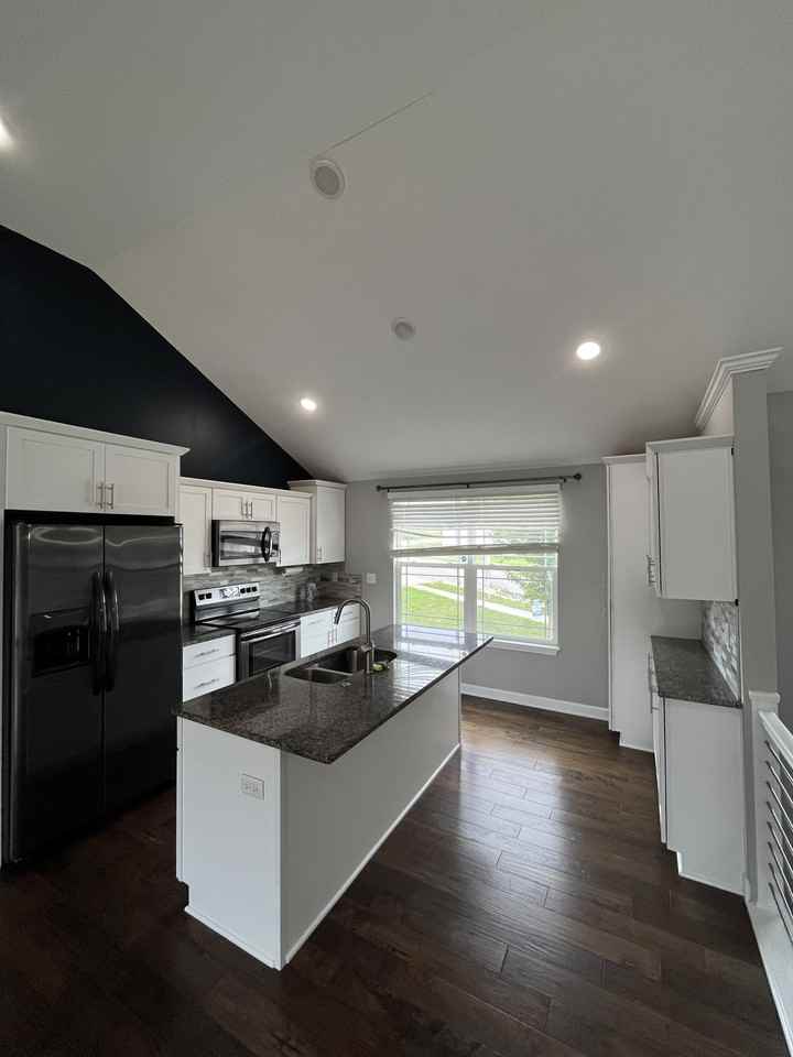 102 Division St #1 - Photo 4 of 24