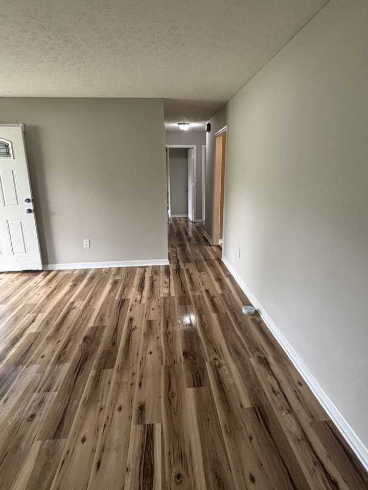 1250 Stratford Dr - Photo 2 of 12