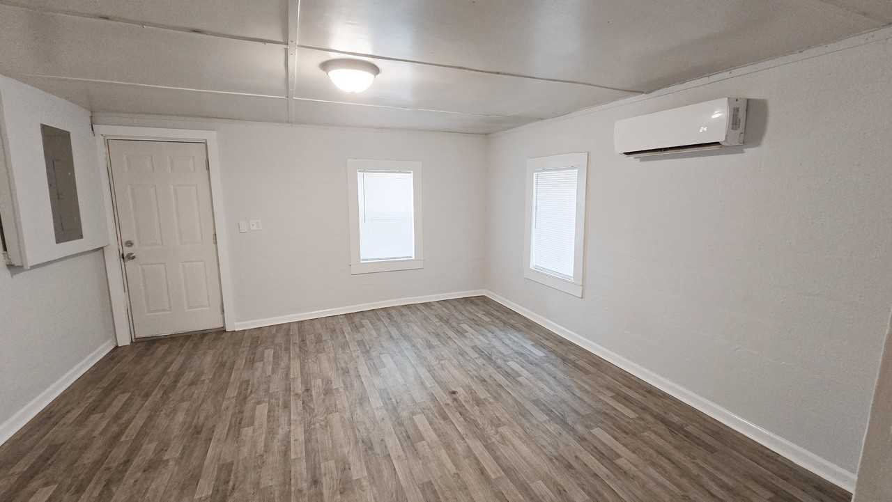 236 Berkley St Se #B - Photo 4 of 14