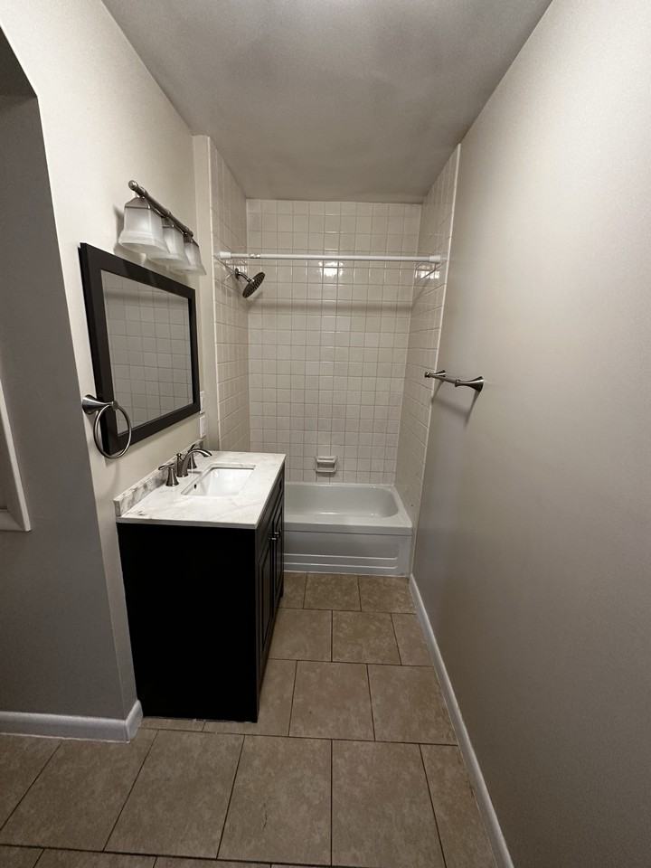 2403 Stafford St #1 - Photo 4 of 9