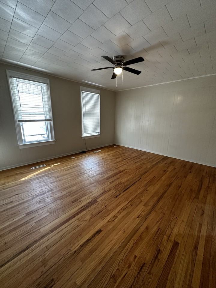 2403 Stafford St #1 - Photo 7 of 9