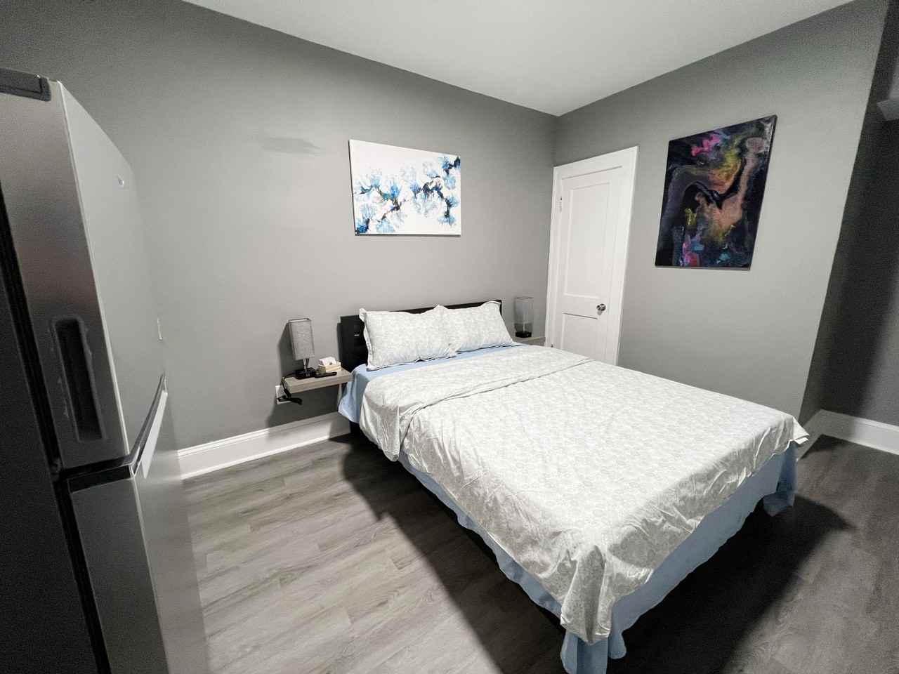 817 Ferdinand Ave Sw #4 - Photo 4 of 5