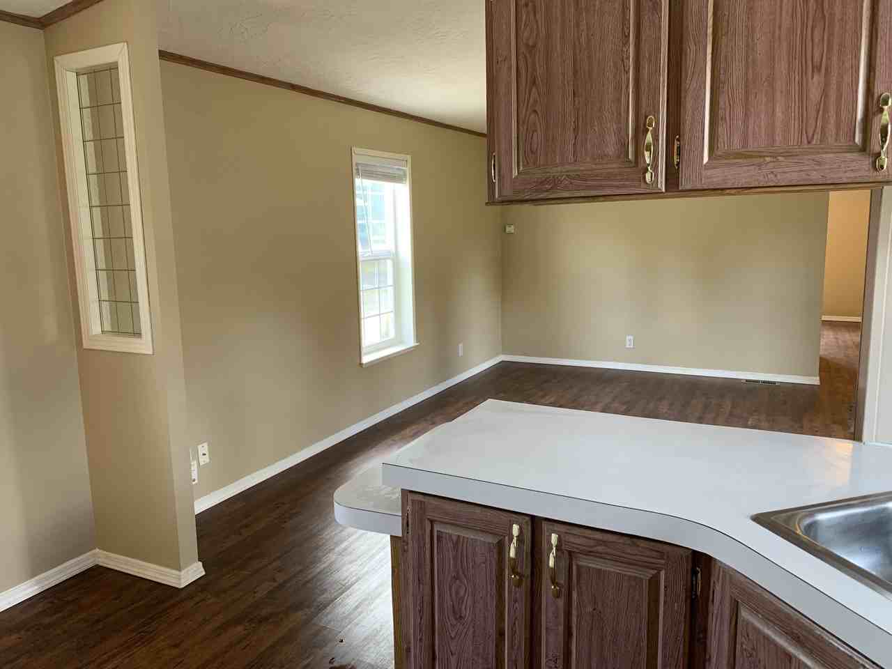 13506 Ne 72nd Ave #C - Photo 3 of 12