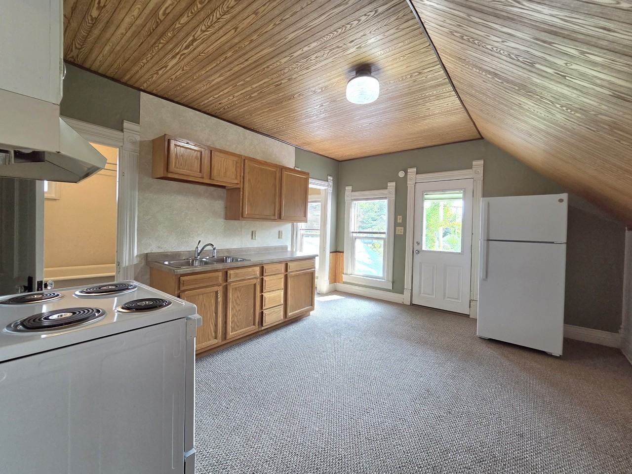 306 N State St #2 - Photo 3 of 15