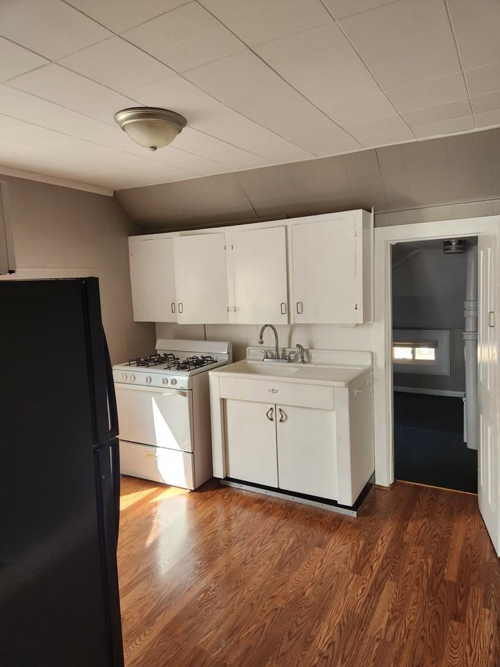 1444 Main St - Photo 6 of 7