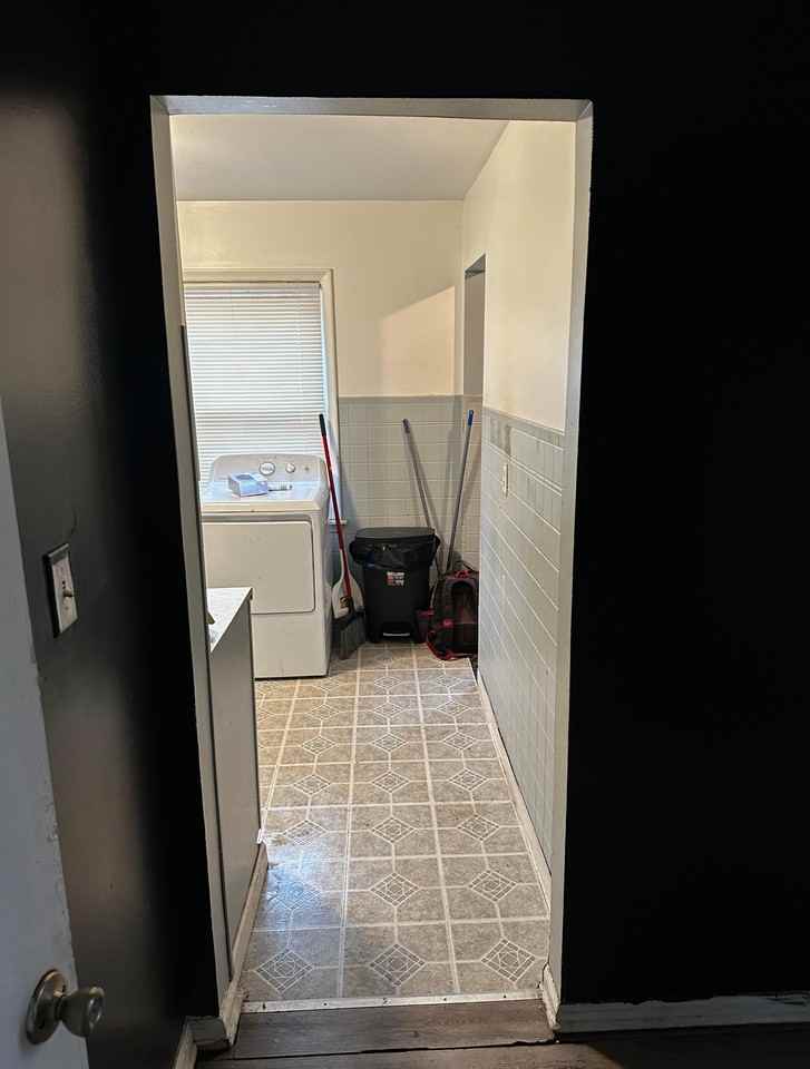 22738 Sharrow Ave - Photo 6 of 11