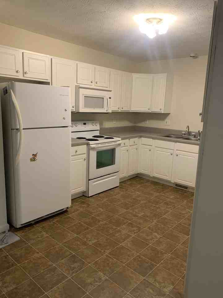 287 Hopwood Fairchance Rd #D - Photo 3 of 11