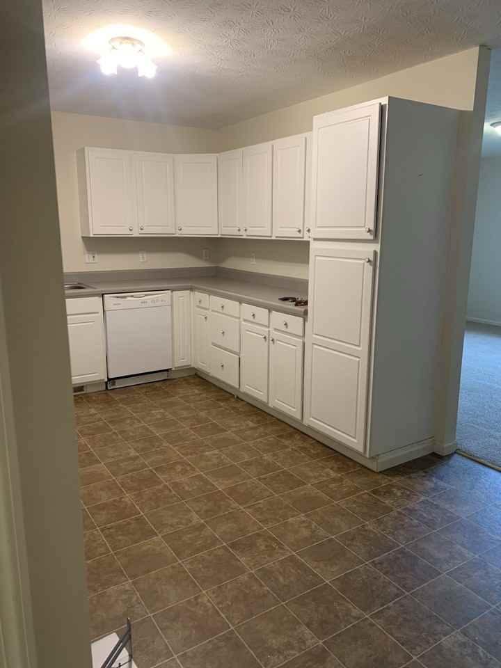 287 Hopwood Fairchance Rd #D - Photo 5 of 11