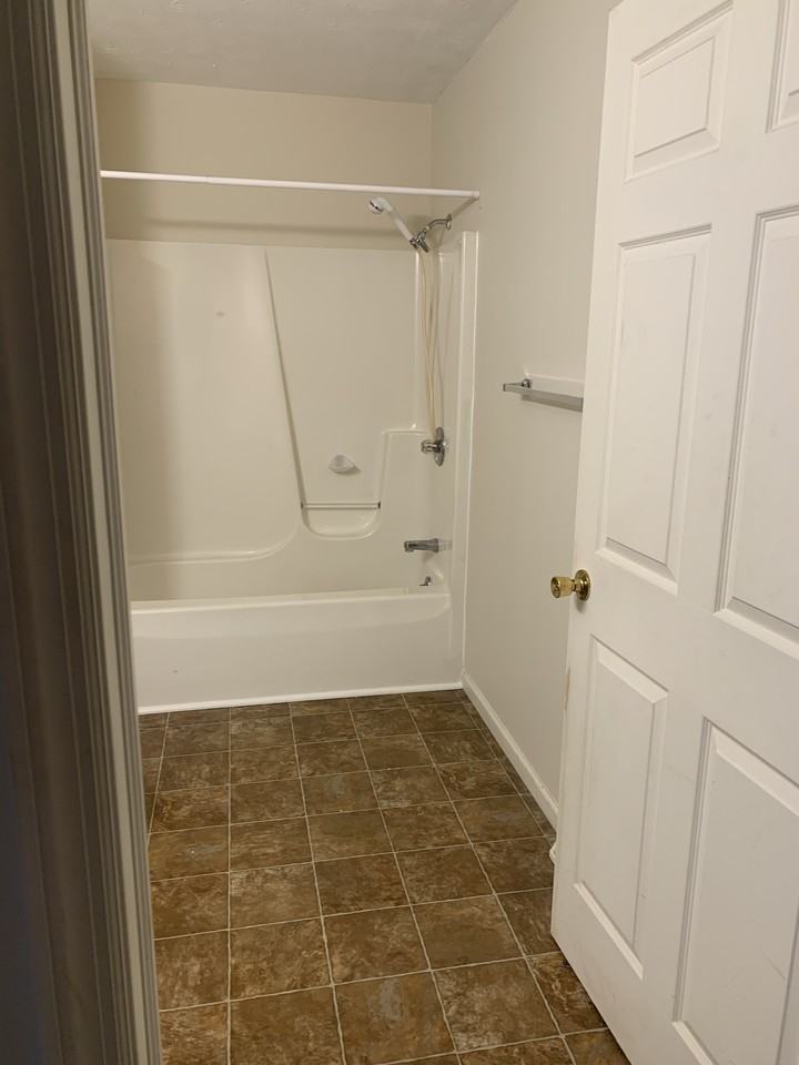 287 Hopwood Fairchance Rd #D - Photo 6 of 11