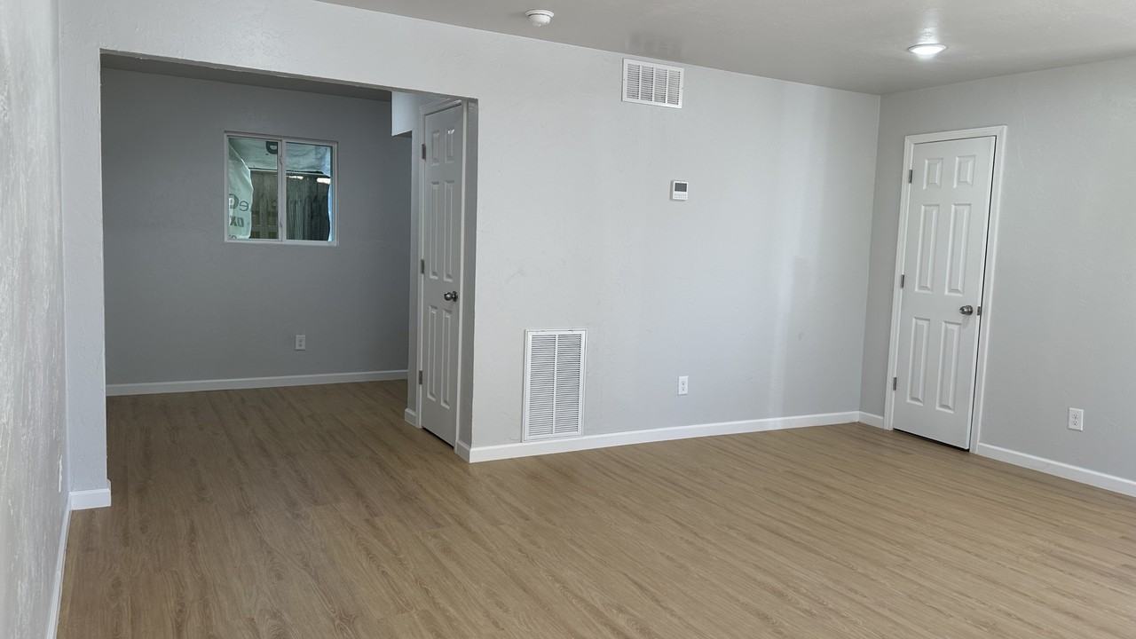 5800 Nw 34th St #C16 - Photo 3 of 16