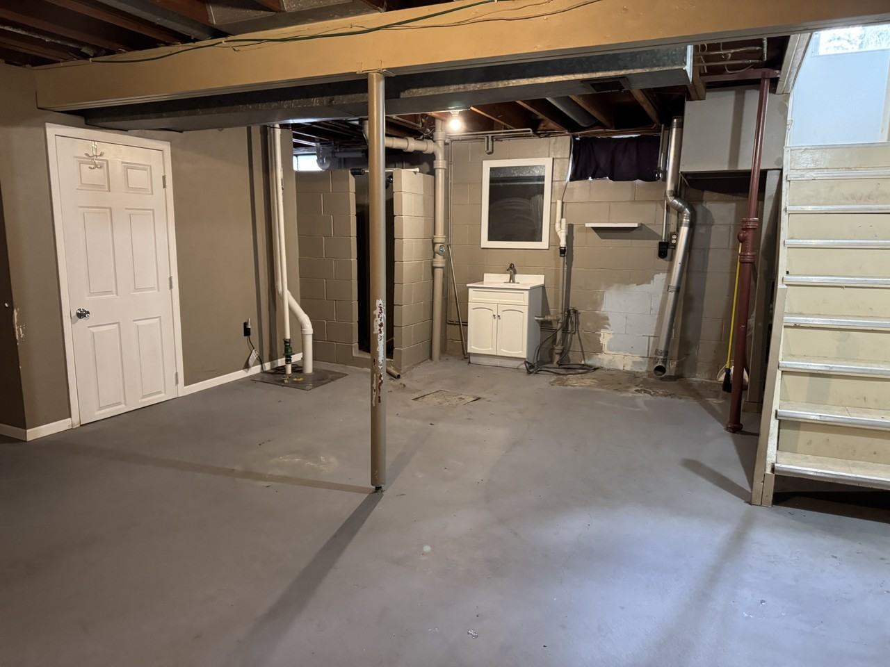 2223 Falls Ave - Photo 5 of 12