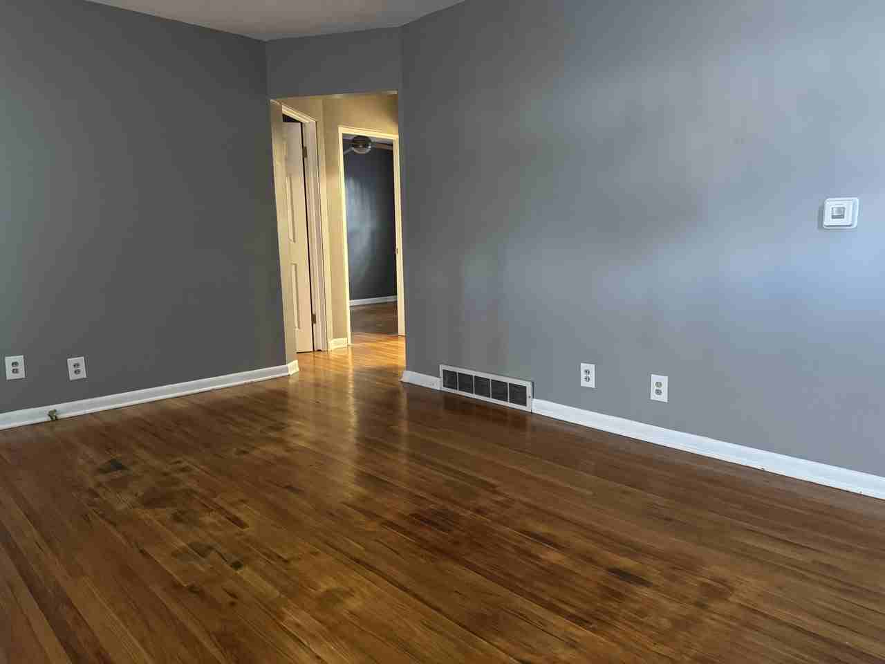 2223 Falls Ave - Photo 6 of 12